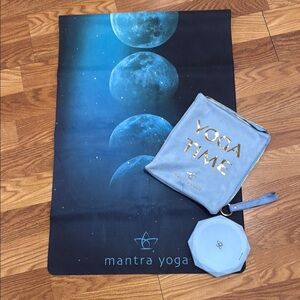 Mantra Yoga travel Mat with pouch and pad - Blue with moon phases - 1.5mm thick